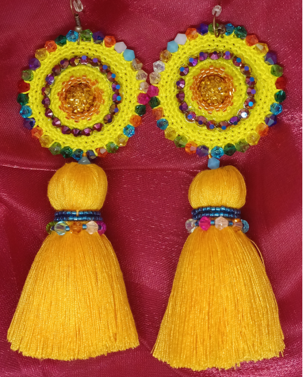 Háčkované  dizajnové náušnice "Cirkusový klub"